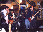 Raimuno amador y los Bluescavidas en Cafe Populart