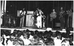 A�o 1972/73 "La Banda" integrada Ruben Rada, Dan Jackson, "Pito" Varela, Ra�l Lerma, Luciano, Daniel Bertolone, Jorge Graf y yo en el teatro Stella de Italia - Montevideo - Uruguay
